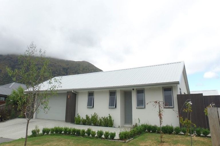 Photo of property in 10 Ashenhurst Way, Lower Shotover, Queenstown, 9304