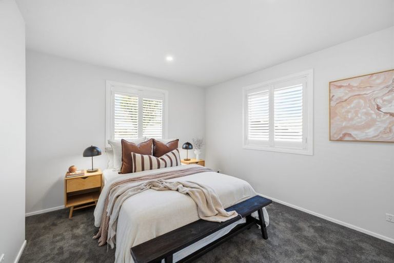 Photo of property in 42a Old Lake Road, Narrow Neck, Auckland, 0624
