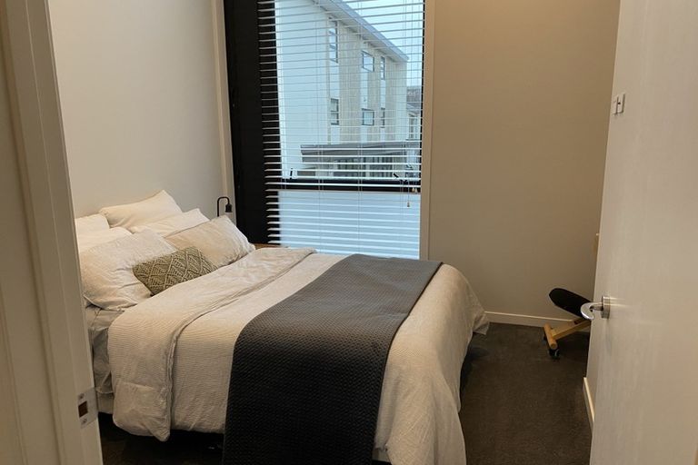 Photo of property in 4/4163 Great North Road, Glen Eden, Auckland, 0602