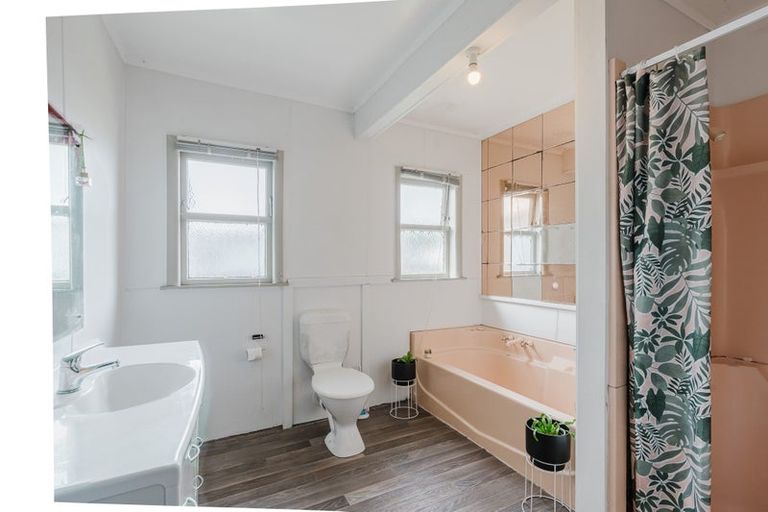 Photo of property in 9 Breckons Avenue, Nawton, Hamilton, 3200