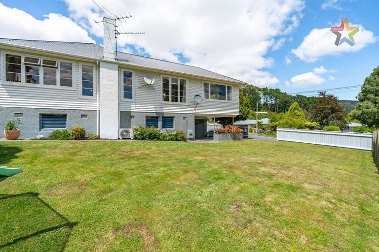 Photo of property in 97 Manuka Street, Stokes Valley, Lower Hutt, 5019