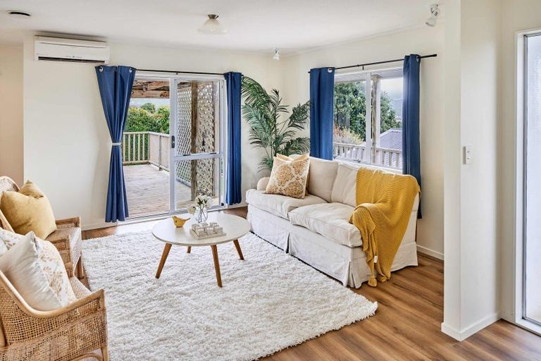 Photo of property in 90 Arawhata Street, Ranui, Porirua, 5024