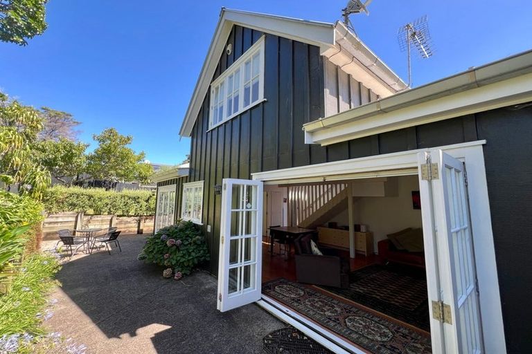 Photo of property in 64 Church Street, Devonport, Auckland, 0624