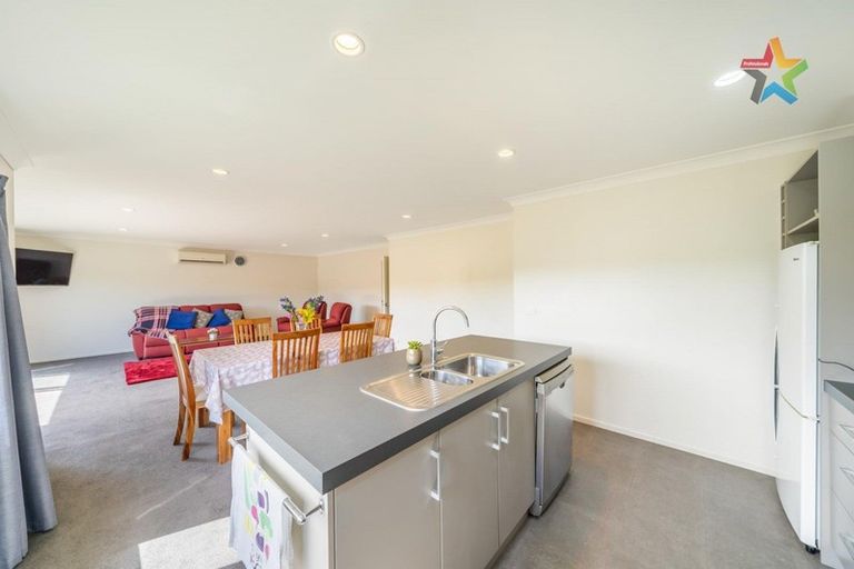 Photo of property in 23 Speldhurst Grove, Stokes Valley, Lower Hutt, 5019