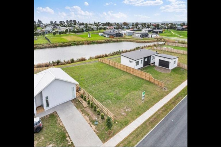 Photo of property in 208 Hamiora Street, Matarangi, 3592