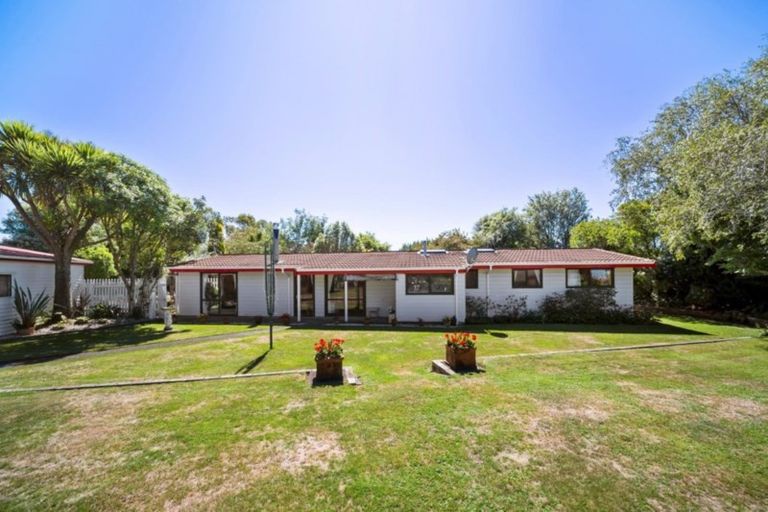 Photo of property in 37 Flint Road West, Stratford, 4332