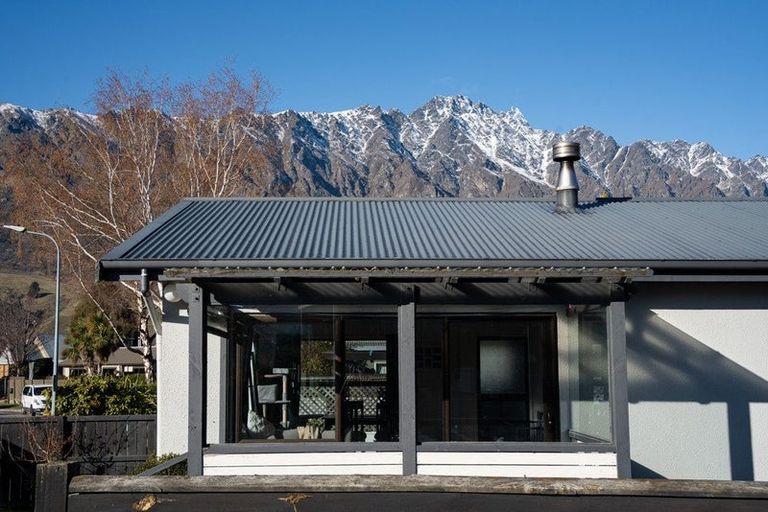 Photo of property in 23a Kawarau Place, Frankton, Queenstown, 9300