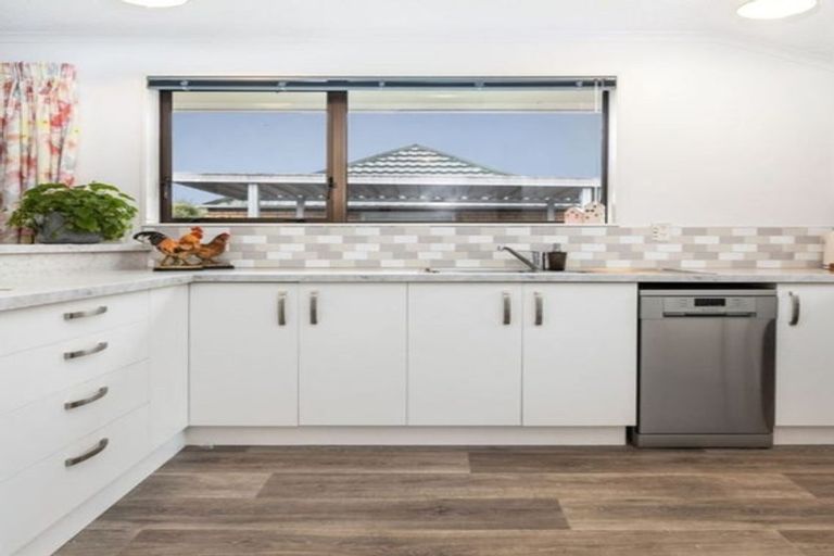 Photo of property in 48b Mclauchlan Street, Springlands, Blenheim, 7201