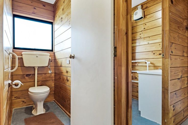 Photo of property in 50 Heath Street, St Andrews, Hamilton, 3200