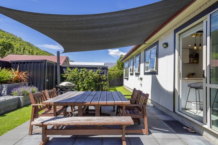 Photo of property in 15a Daveys Place, Arrowtown, 9302