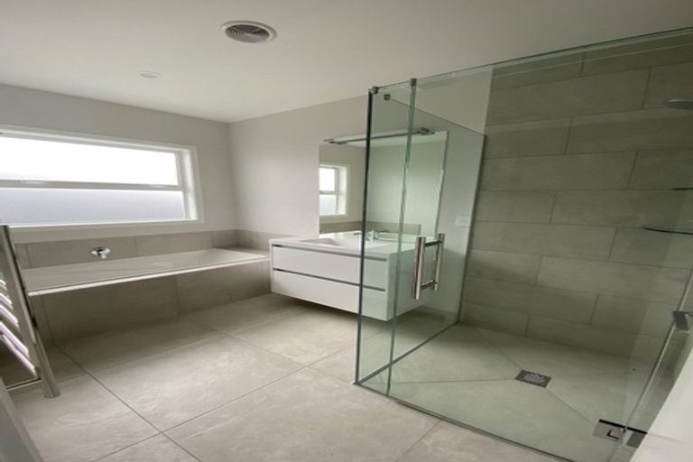 Photo of property in 11 Monowai Street, Poraiti, Napier, 4112