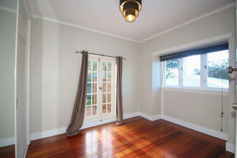 Photo of property in 21a Nile Road, Milford, Auckland, 0620
