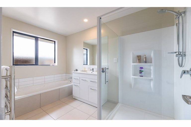 Photo of property in 14 Ruru Place, Oxford, 7430