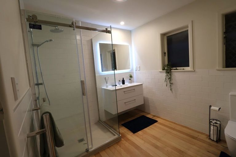 Photo of property in 133 Wallace Road, Mangere Bridge, Auckland, 2022