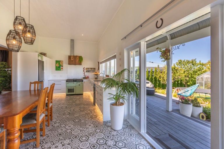 Photo of property in 210 Lascelles Street, Saint Leonards, Hastings, 4120