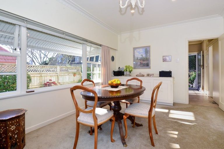 Photo of property in 6 Dalethorpe Avenue, Fairfield, Hamilton, 3214