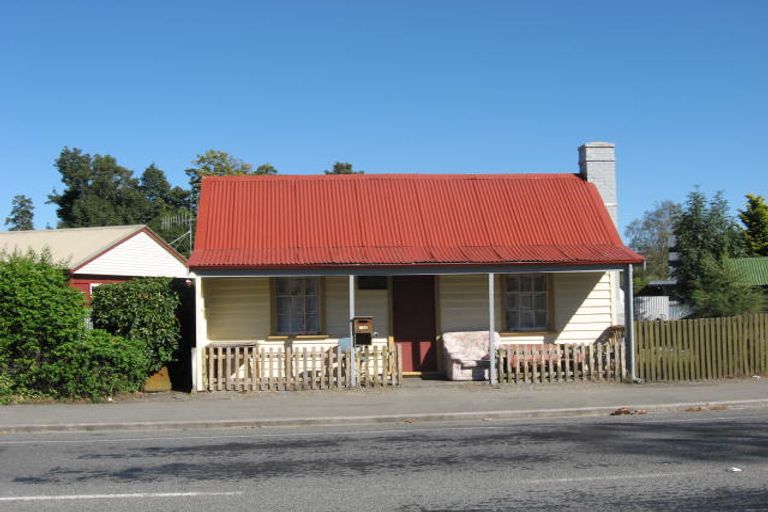 Photo of property in 136 Talbot Street, Geraldine, 7930