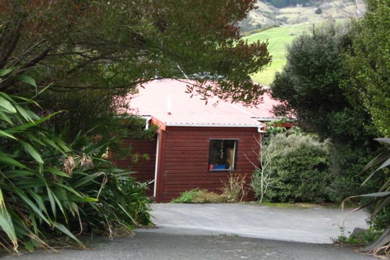 Photo of property in 11 Featherston Street, Macandrew Bay, Dunedin, 9014