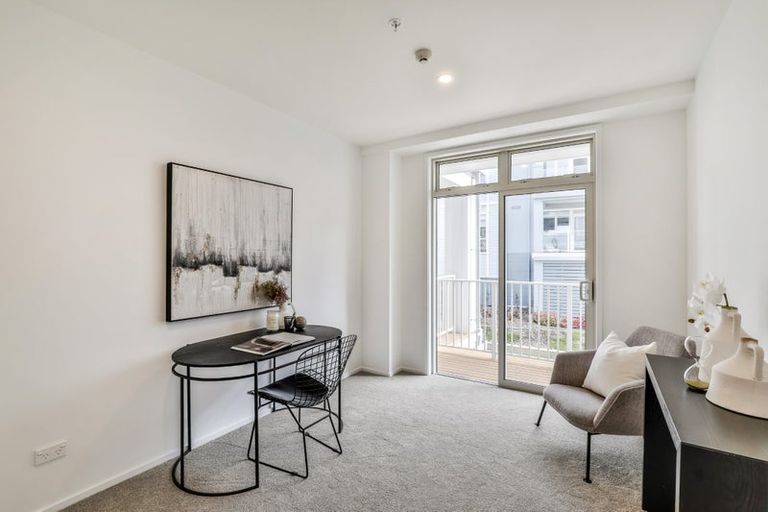 Photo of property in 125 Hibiscus Drive, Orewa, 0931