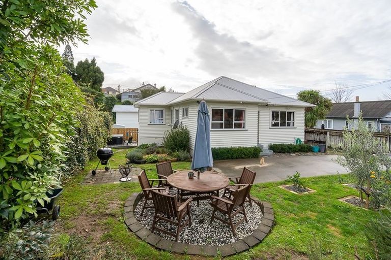 Photo of property in 18 Hinau Street, Maeroa, Hamilton, 3200