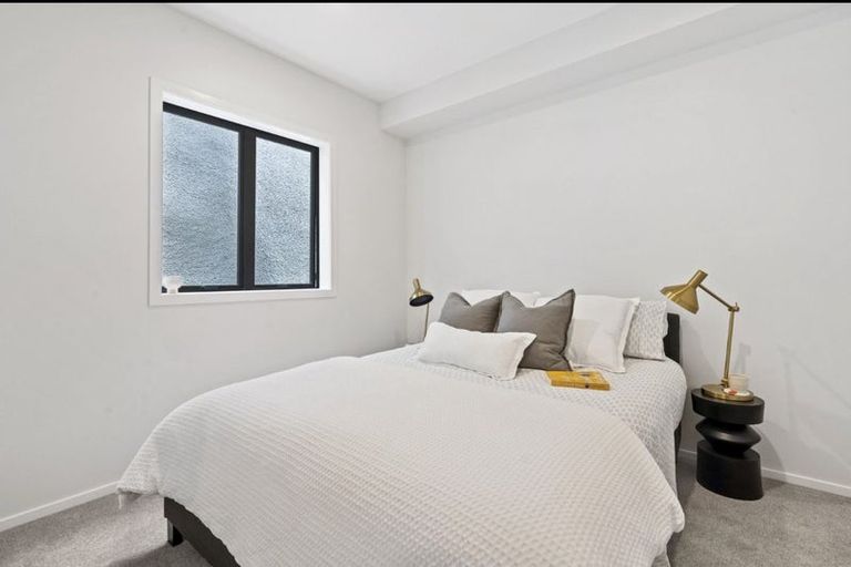 Photo of property in 115 Tiketike Way, Brooklyn, Wellington, 6021