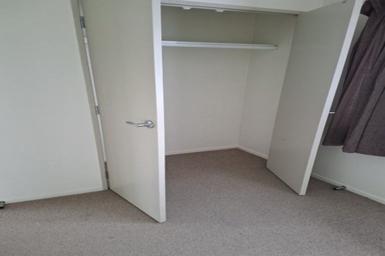 Photo of property in 7a Abel Tasman Avenue, Henderson, Auckland, 0610