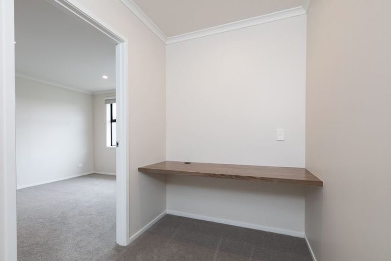 Photo of property in 8 Henui Street, Strandon, New Plymouth, 4312