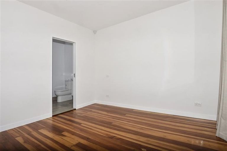 Photo of property in 944a New North Road, Mount Albert, Auckland, 1025