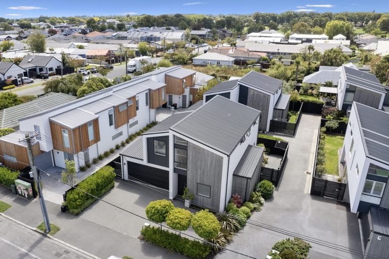 Photo of property in 1/177 Edgeware Road, Edgeware, Christchurch, 8013