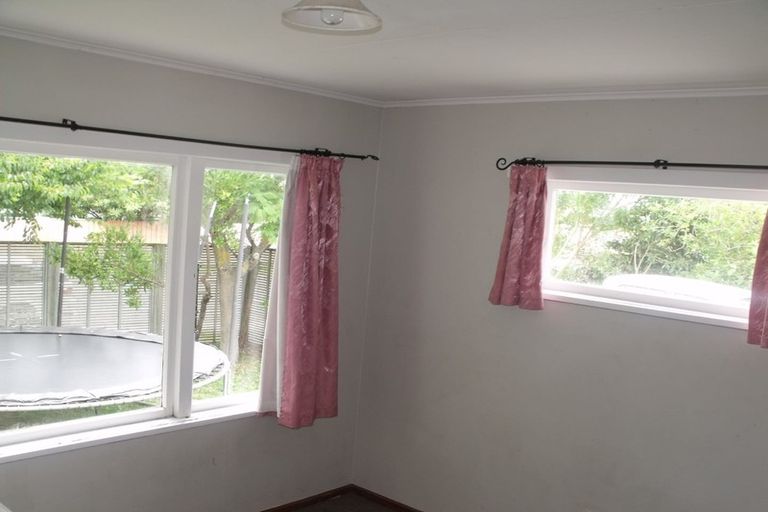 Photo of property in 213 Lumsden Road, Akina, Hastings, 4122