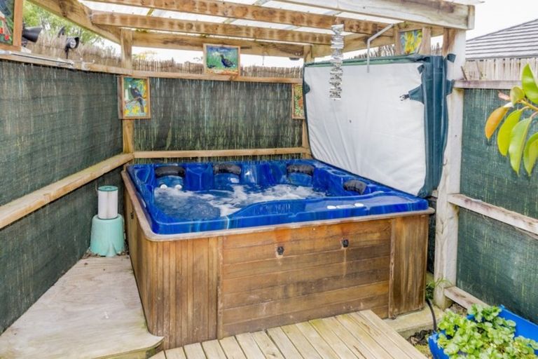 Photo of property in 61 Grey Street, Shannon, 4821