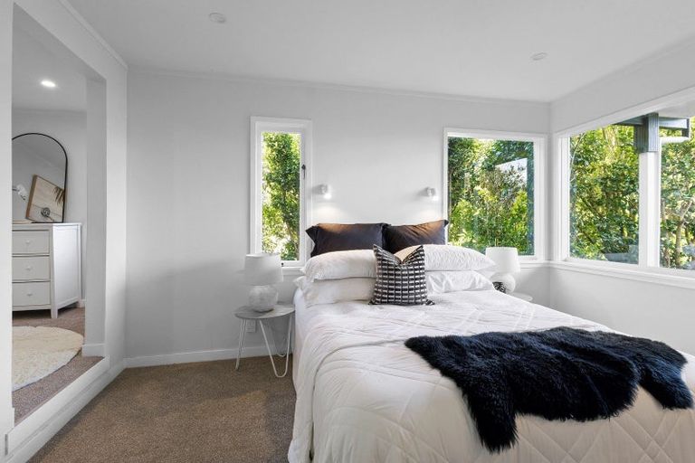 Photo of property in 7 Westhill Road, Point Howard, Lower Hutt, 5013