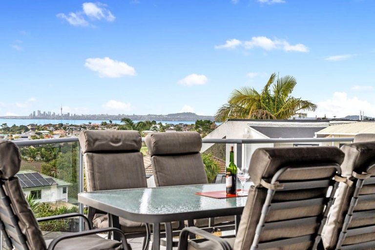 Photo of property in 157e Hobsonville Road, West Harbour, Auckland, 0618