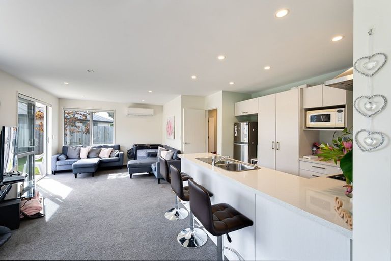 Photo of property in 16 Oxfordshire Avenue, Lower Shotover, Queenstown, 9304