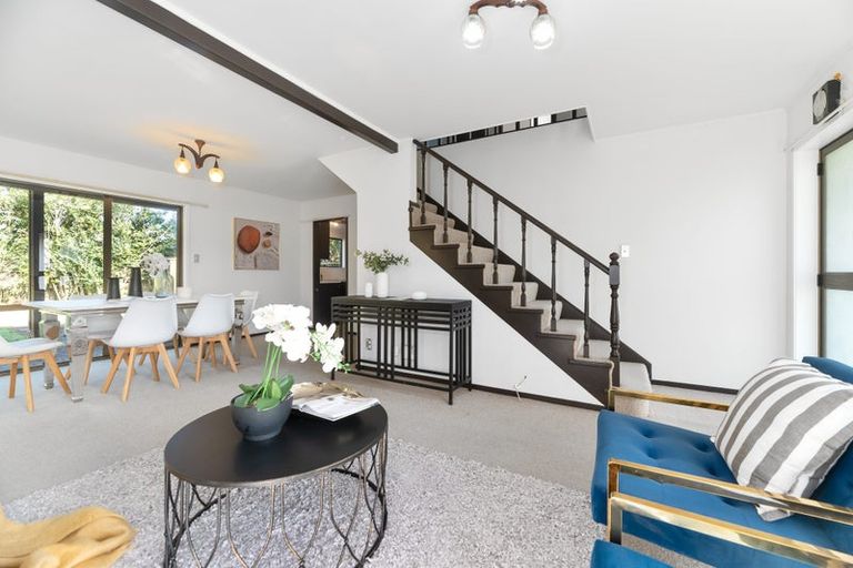 Photo of property in 1a Malloy Place, Eastern Beach, Auckland, 2012