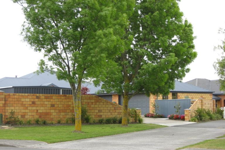 Photo of property in 13 Chartwell Close, Rangiora, 7400