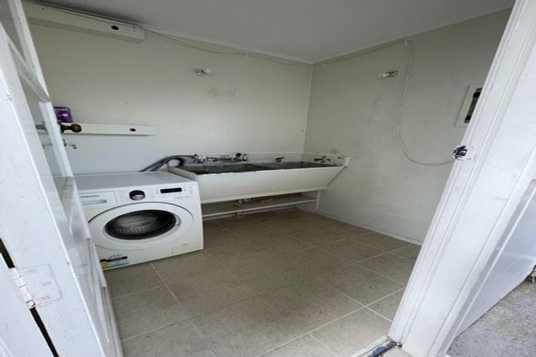 Photo of property in 7 Aratonga Avenue, Greenlane, Auckland, 1051