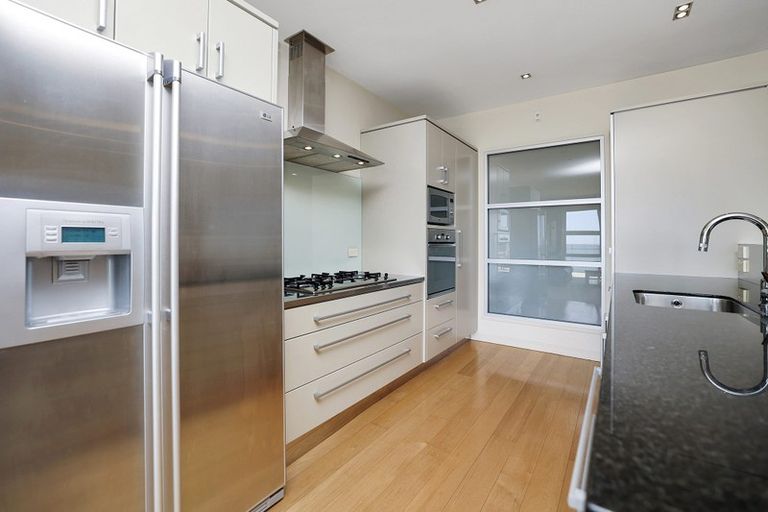 Photo of property in Quarterdeck, 10/4 Buller Street, New Plymouth, 4310