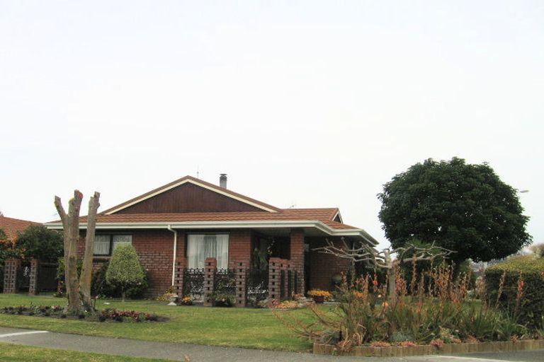 Photo of property in 1 Lowther Place, Taradale, Napier, 4112