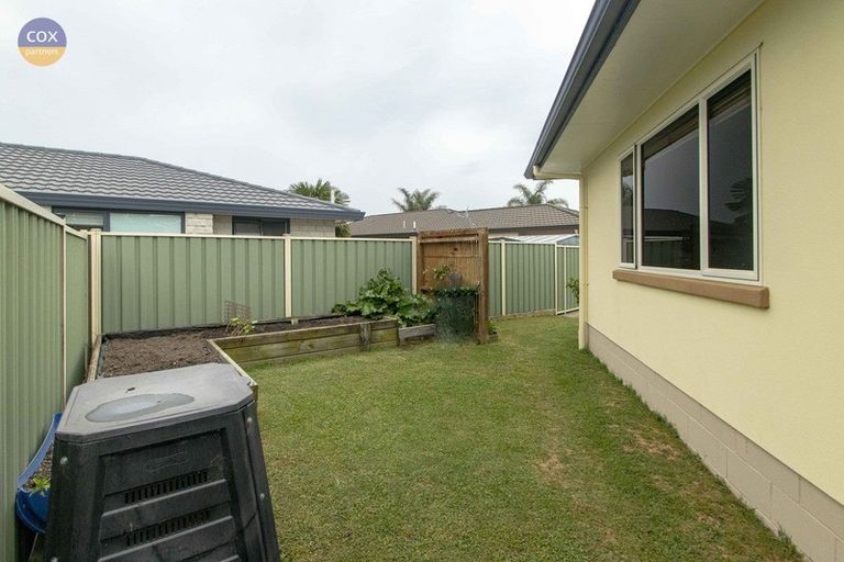 Photo of property in 17 Chelsea Drive, Taradale, Napier, 4112