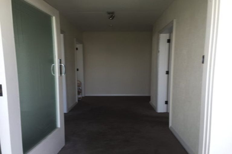 Photo of property in 15 Aberdeen Avenue, Takaro, Palmerston North, 4412