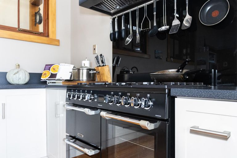 Photo of property in 33 Wellington Street, Enfield, Oamaru, 9491