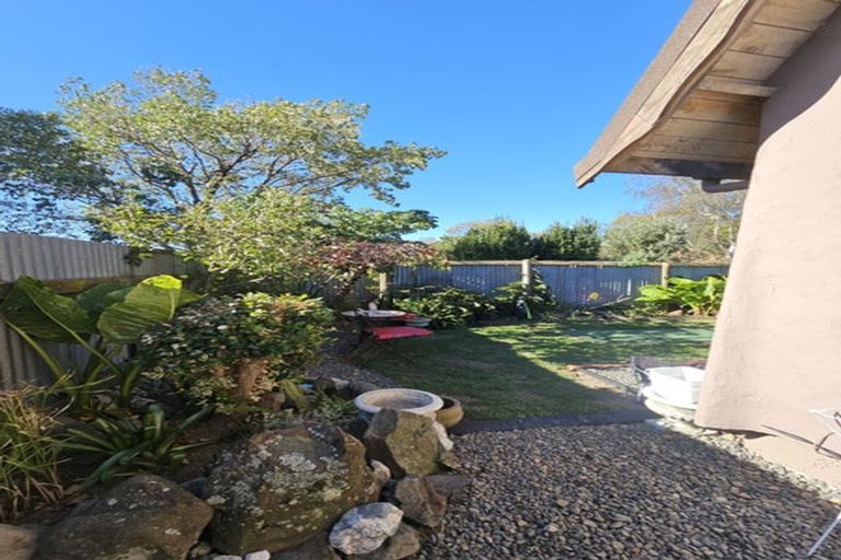 Photo of property in 8 Rosedale Place, Levin, 5510