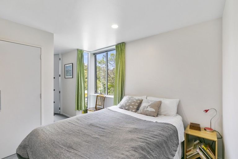 Photo of property in 3 Northland Road, Northland, Wellington, 6012