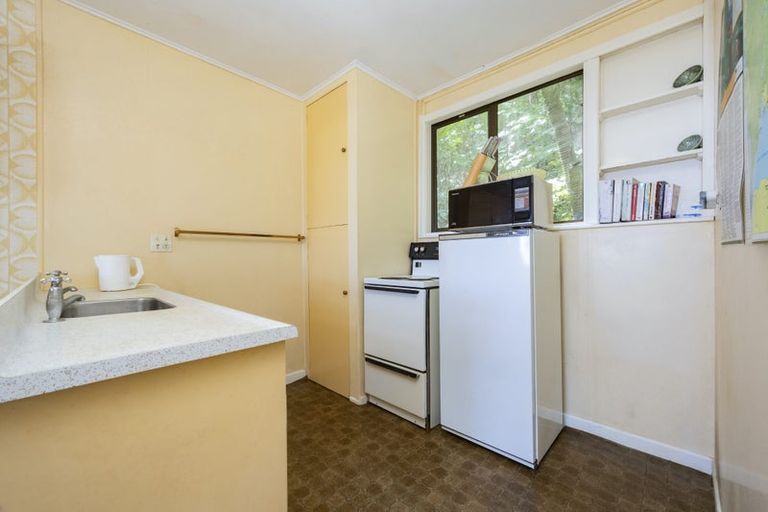 Photo of property in 59 North Piha Road, Piha, 0772