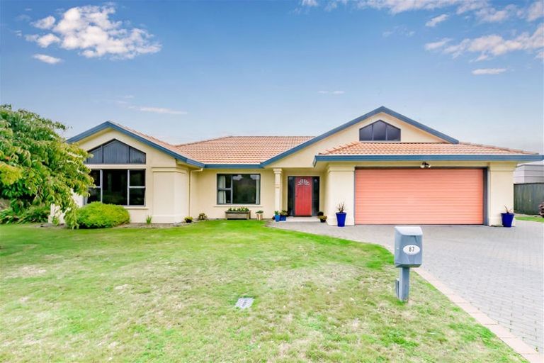 Photo of property in 87 Cedar Drive, Paraparaumu Beach, Paraparaumu, 5032