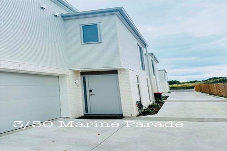 Photo of property in 3/50 Marine Parade, North New Brighton, Christchurch, 8083