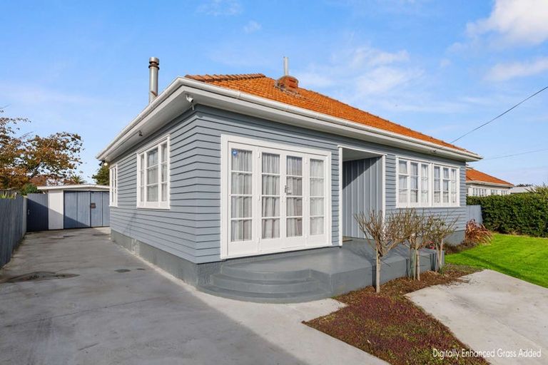 Photo of property in 6 Gunn Street, Gonville, Whanganui, 4501