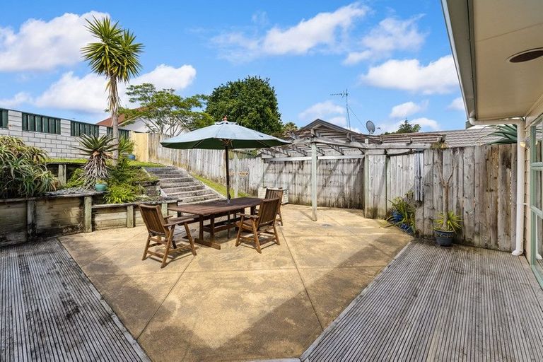 Photo of property in 26 Carillon Place, Massey, Auckland, 0614