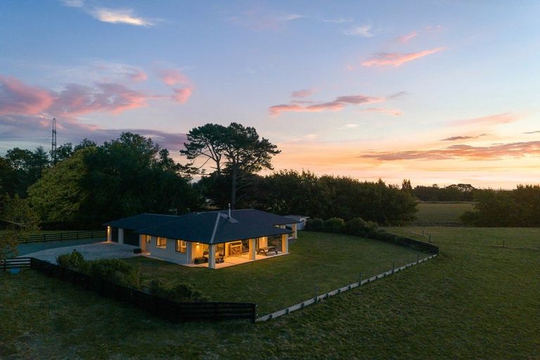 Photo of property in 245 Ashhurst Road, Bunnythorpe, Palmerston North, 4481